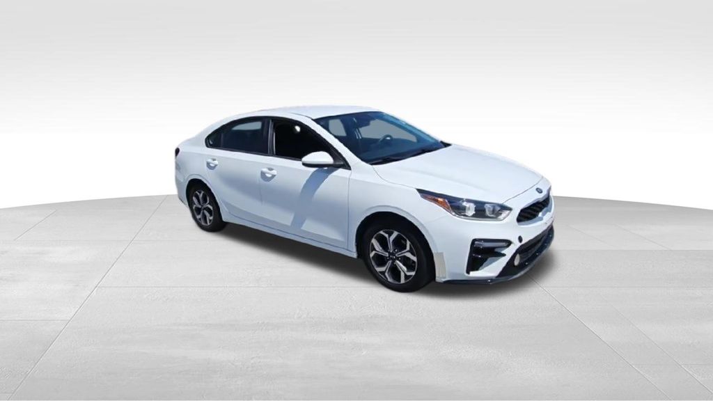 Used 2020 Kia FORTE LXS with VIN 3KPF24AD0LE163286 for sale in Lewistown, MT