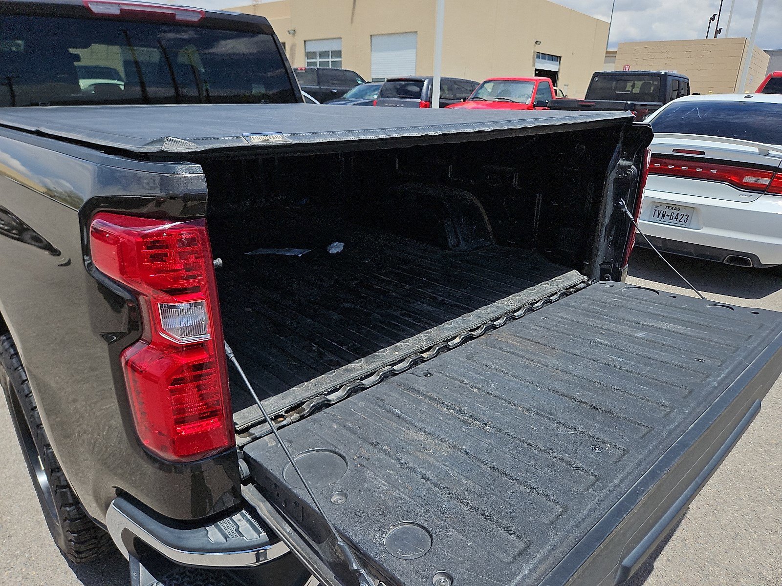 2021 Chevrolet Silverado 1500 LT photo 18