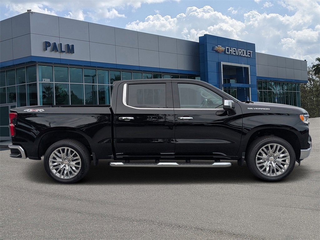 2025 Chevrolet Silverado LTZ's photo