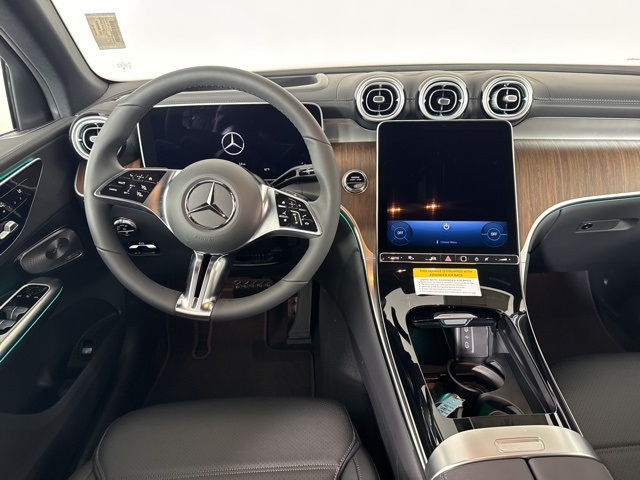 2025 Mercedes Benz GLC 300 4MATIC photo 13