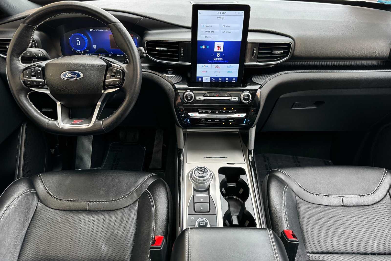 2023 Ford Explorer ST photo 13