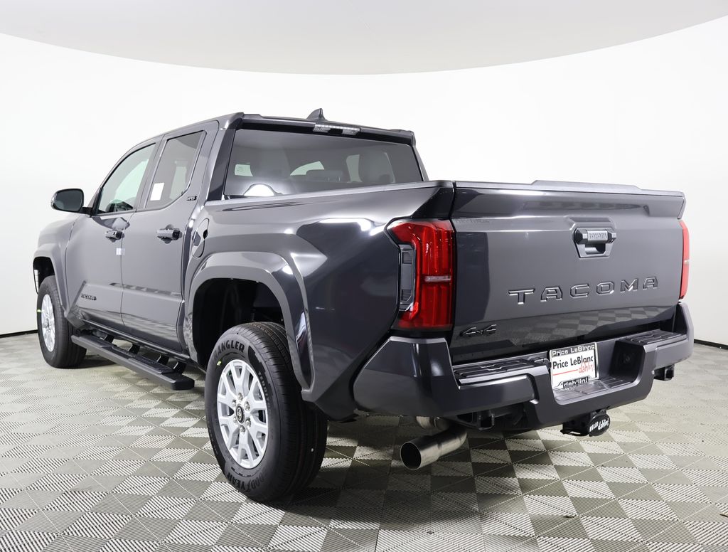 2025 Toyota Tacoma SR5 Double Cab photo 4