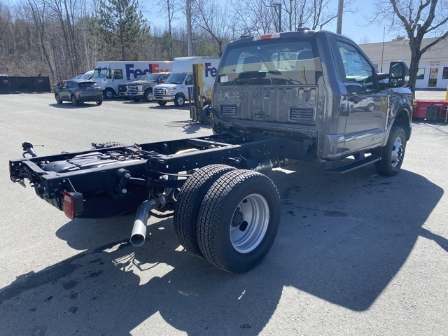 2024 Ford F-350 photo 7