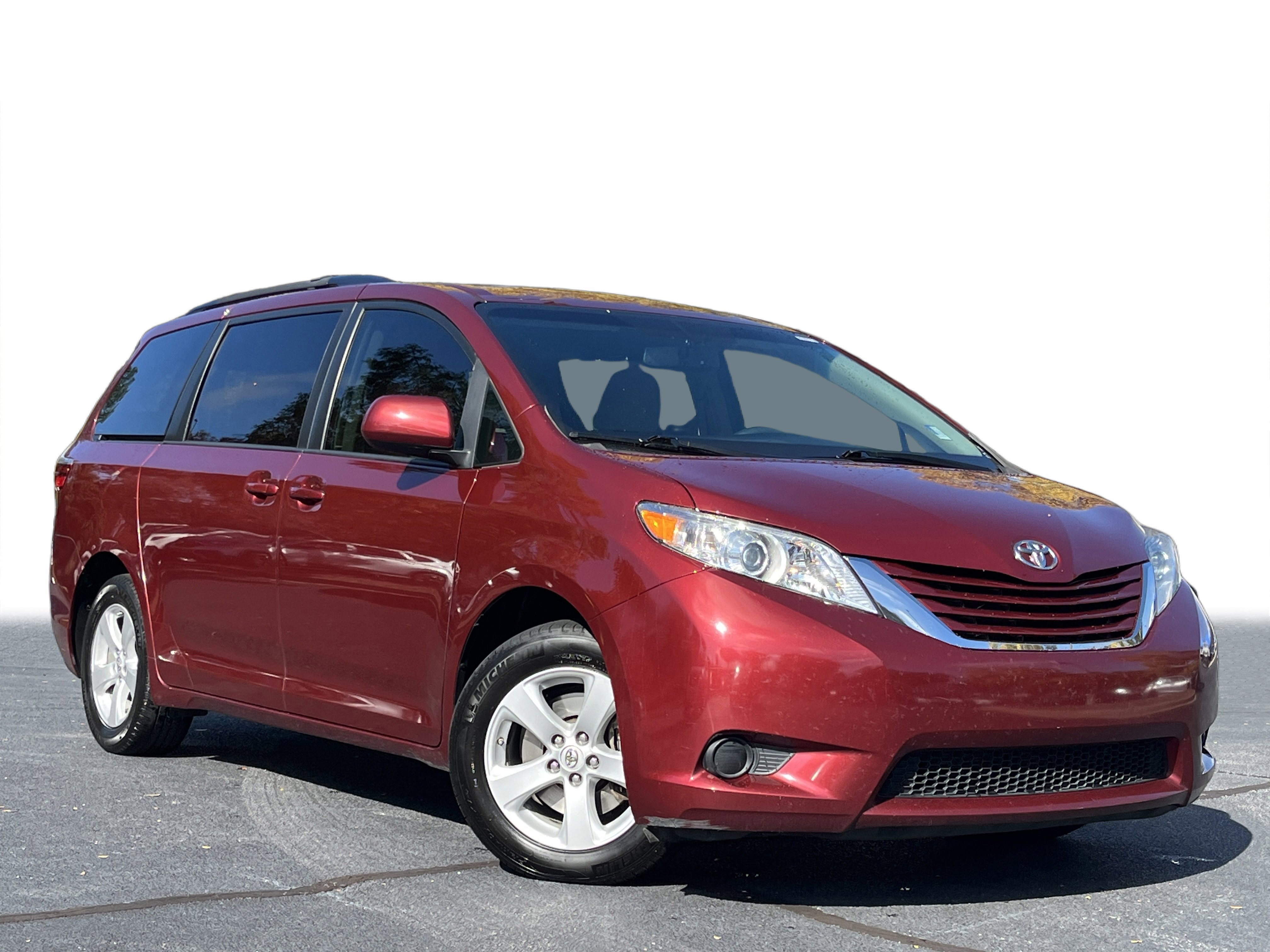 Used 2015 Toyota Sienna LE with VIN 5TDKK3DC8FS547645 for sale in McDonough, GA