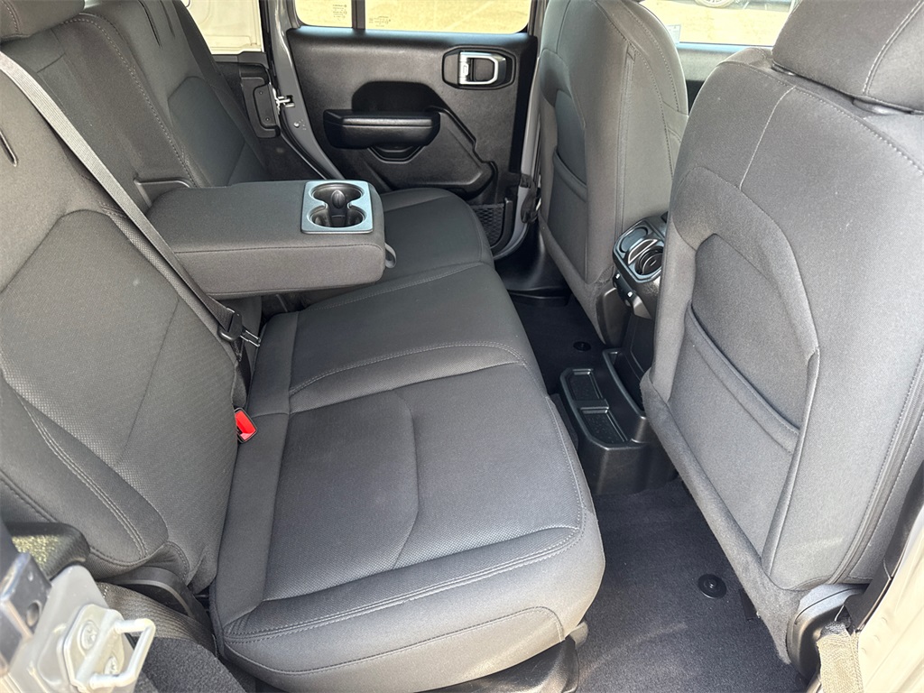 2023 Jeep Wrangler Base 4xe photo 18