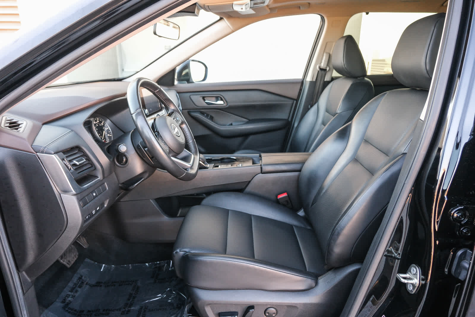 2023 Nissan Rogue SV photo 19