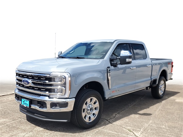 2025 Ford F-250 King Ranch photo 3