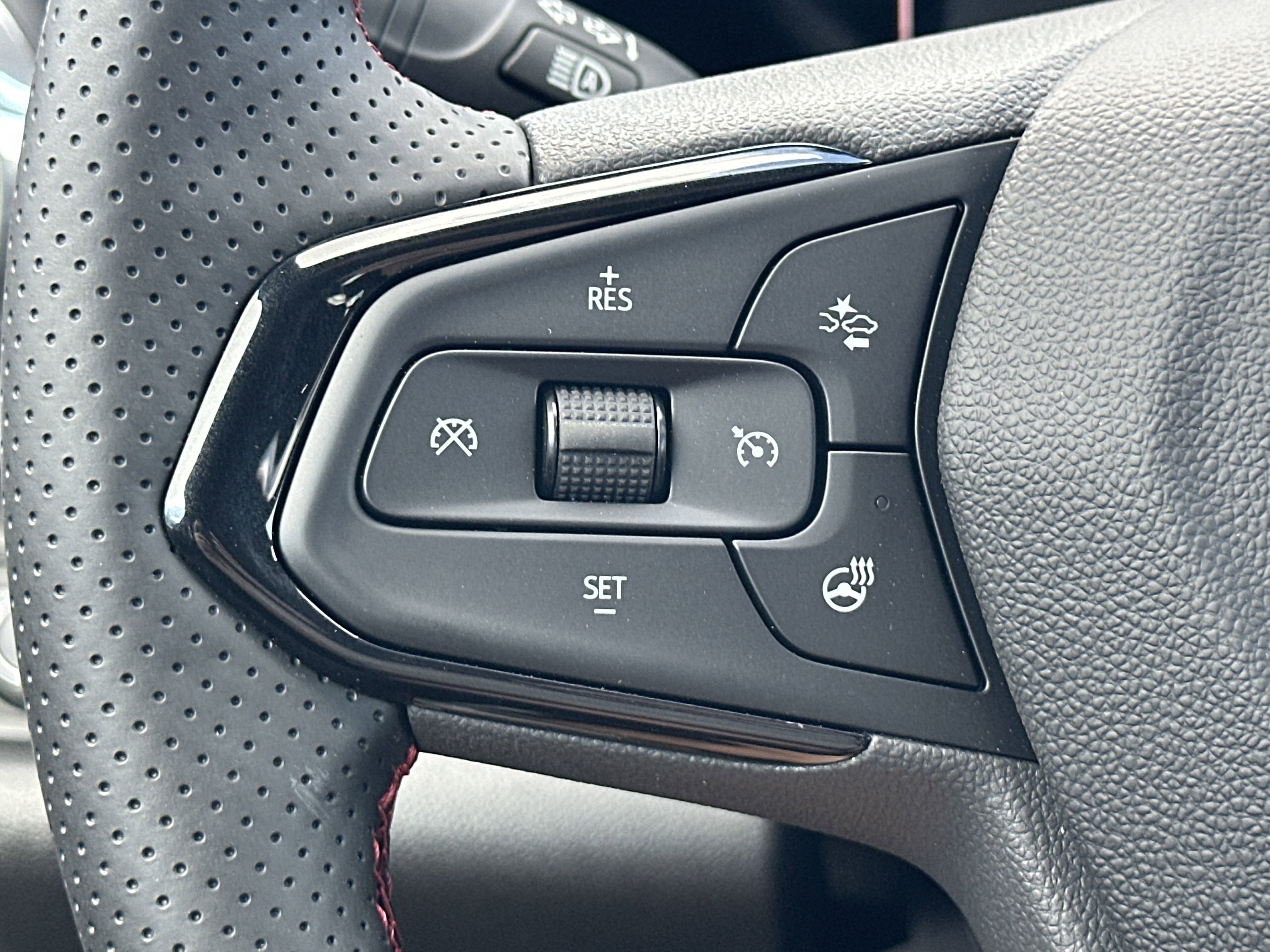 2025 Chevrolet Trax photo 11