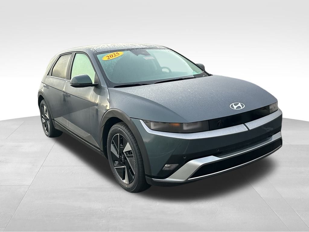 2025 Hyundai Ioniq 5 SE photo 3
