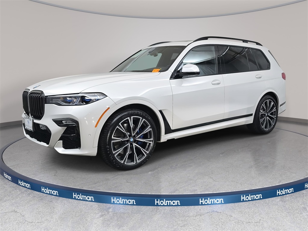 2021 BMW X7 M50i's photo