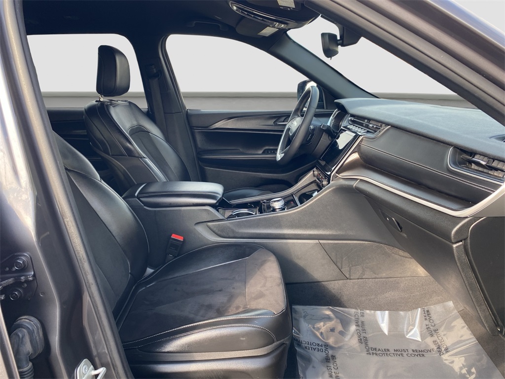 2023 Jeep Grand Cherokee Altitude photo 22
