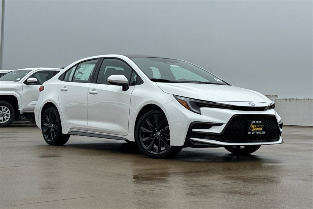 2026 Toyota Corolla SE photo 2