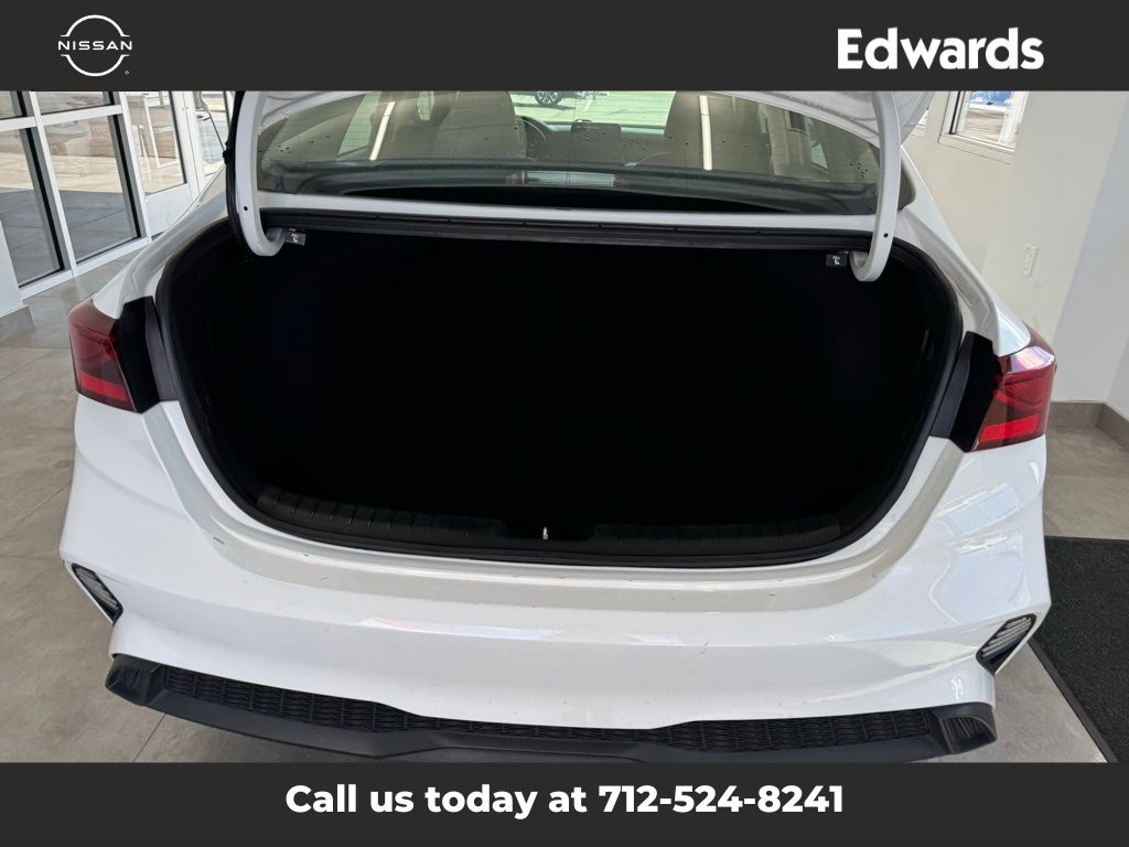 2024 Kia Forte LXS photo 10