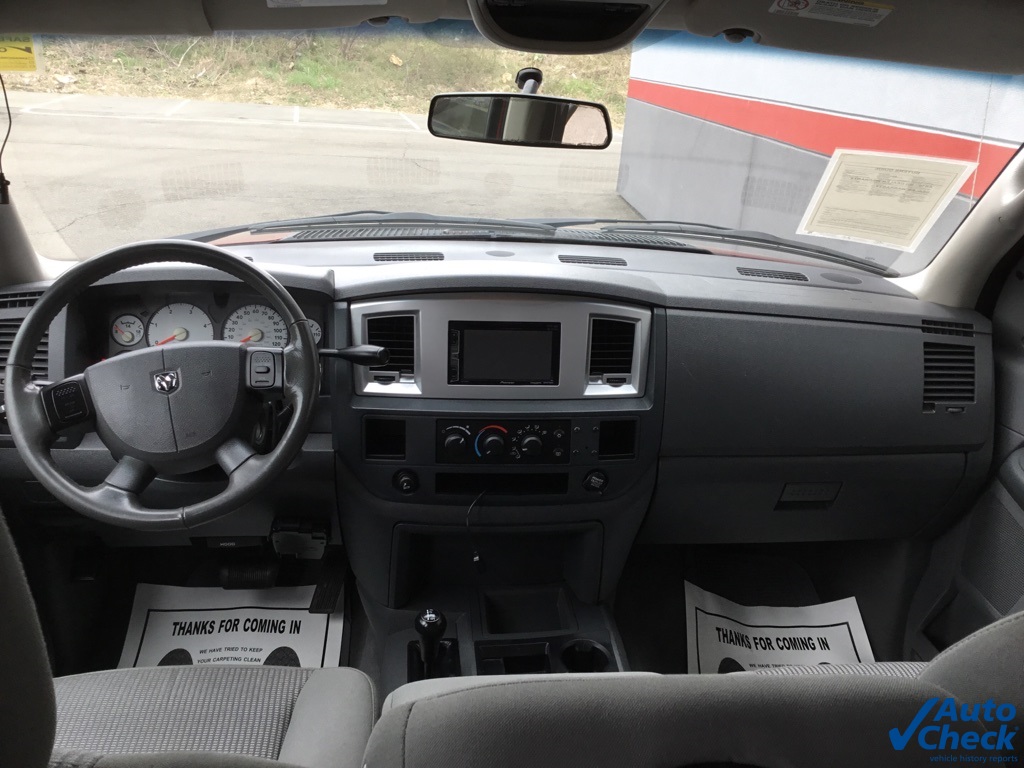 2006 Dodge Ram SLT photo 33