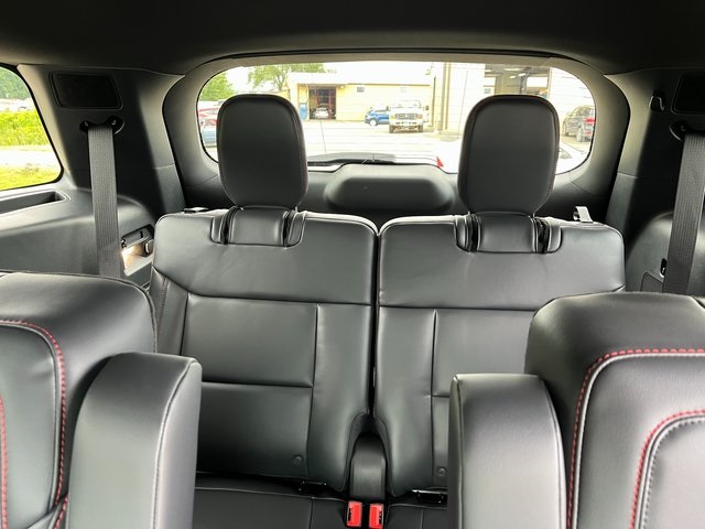 2025 Ford Explorer ST-Line photo 13