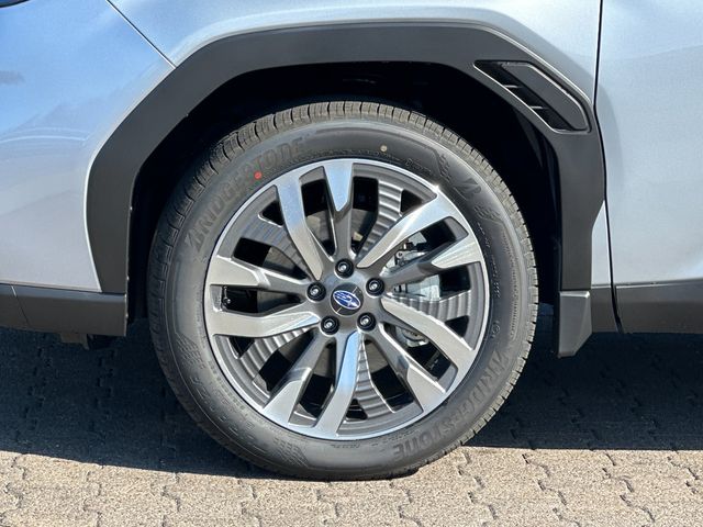 2025 Subaru Forester Touring photo 35