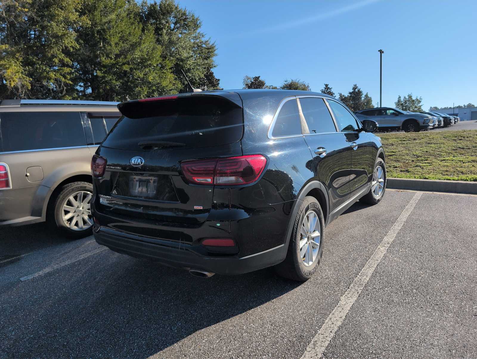 2020 Kia Sorento LX photo 2