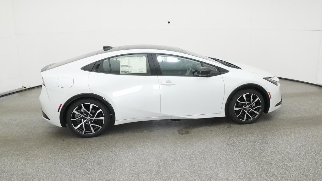 2026 Toyota Prius Plug-in Hybrid XSE Premium photo 25