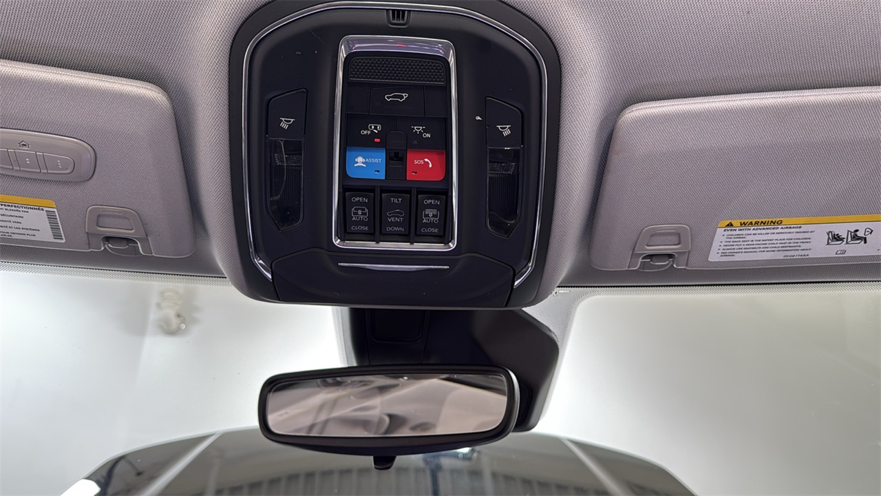 2022 Jeep Grand Cherokee Limited photo 11