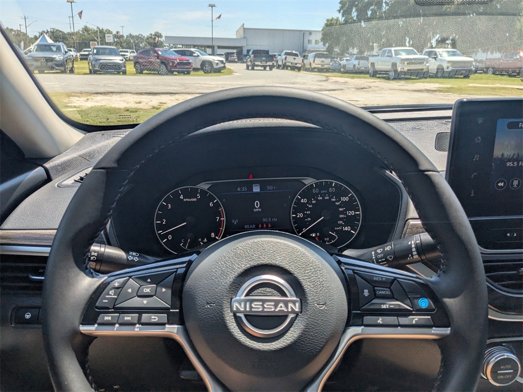 2025 Nissan Altima 2.5 SV photo 22