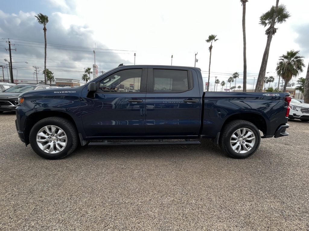 2021 Chevrolet Silverado 1500 Custom photo 3