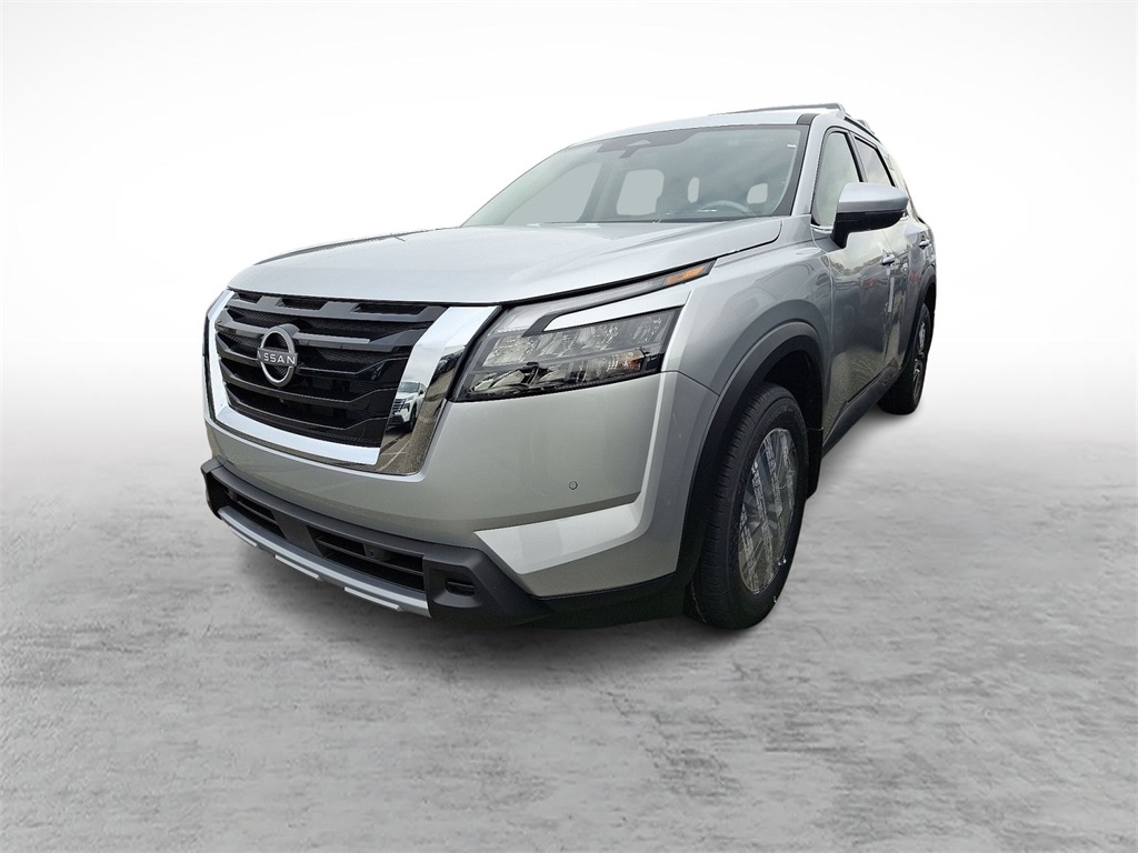 2025 Nissan Pathfinder SL photo 3