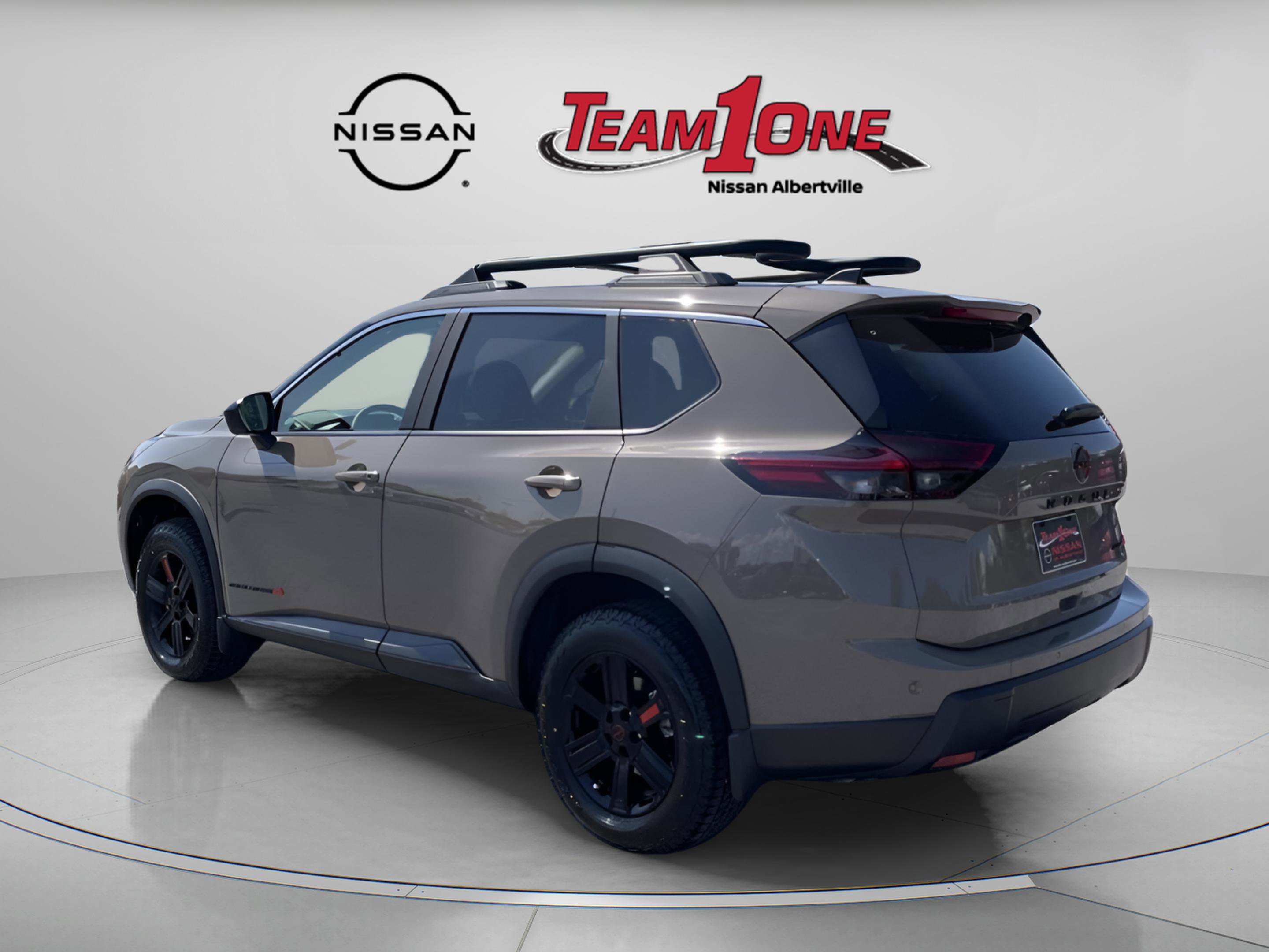 2026 Nissan Rogue SV photo 2