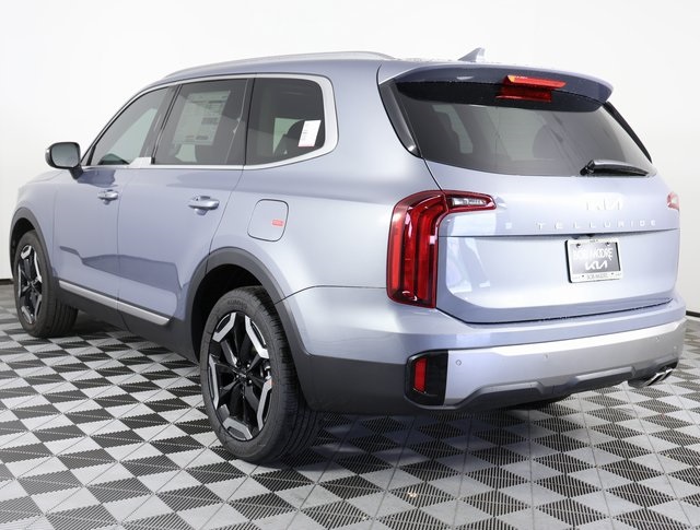 2025 Kia Telluride S photo 2