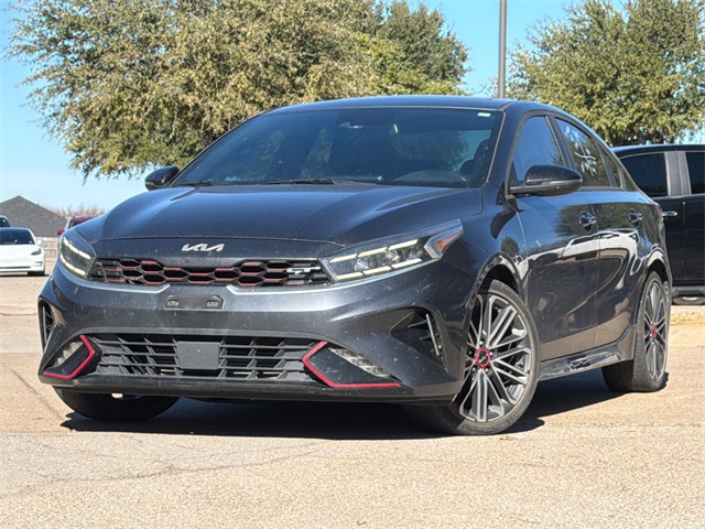 2022 Kia FORTE GT's photo