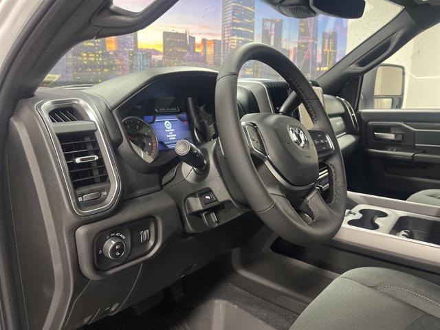 2025 Ram 2500 Big Horn photo 9