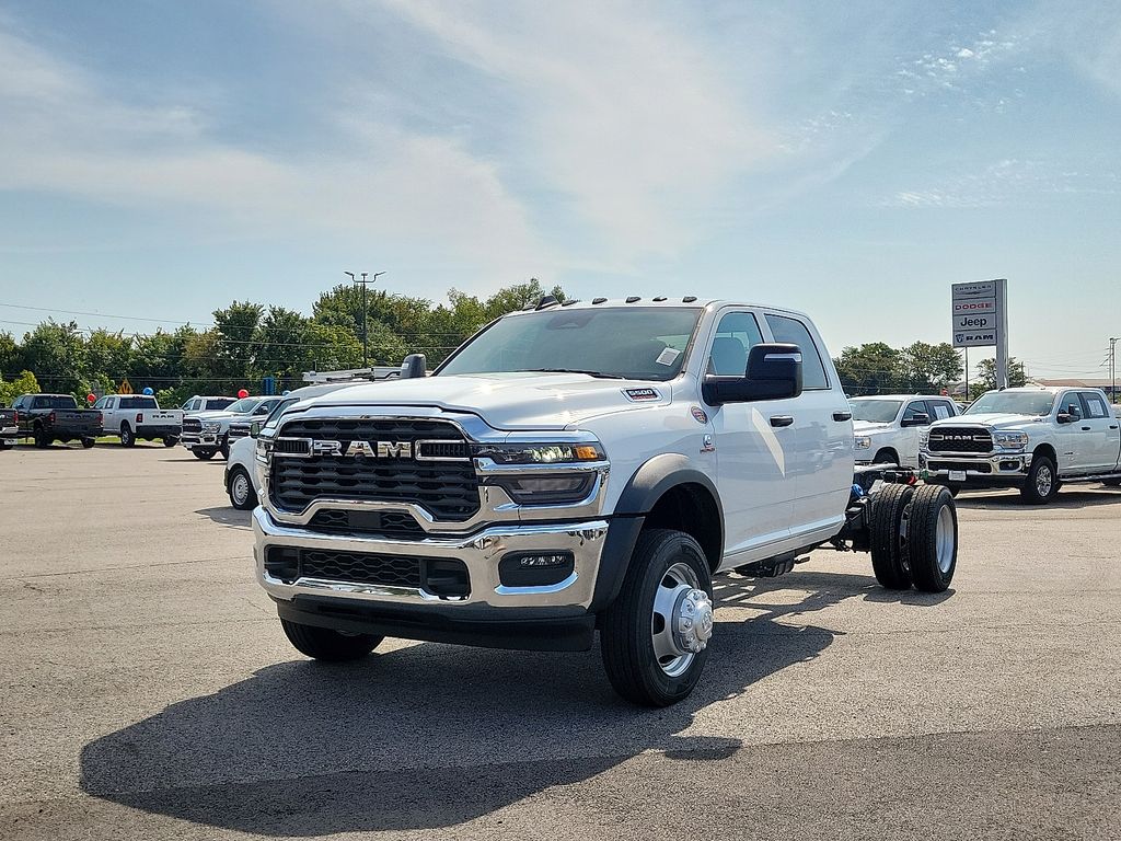 2026 Ram 5500 Tradesman photo 2