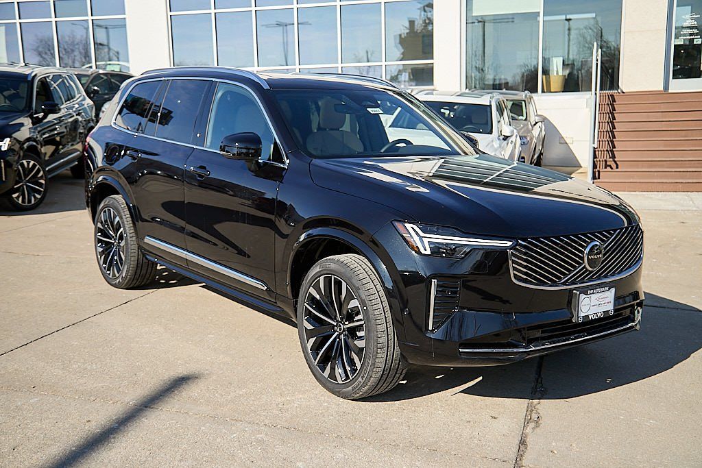 2026 VOLVO XC90 - Image 3