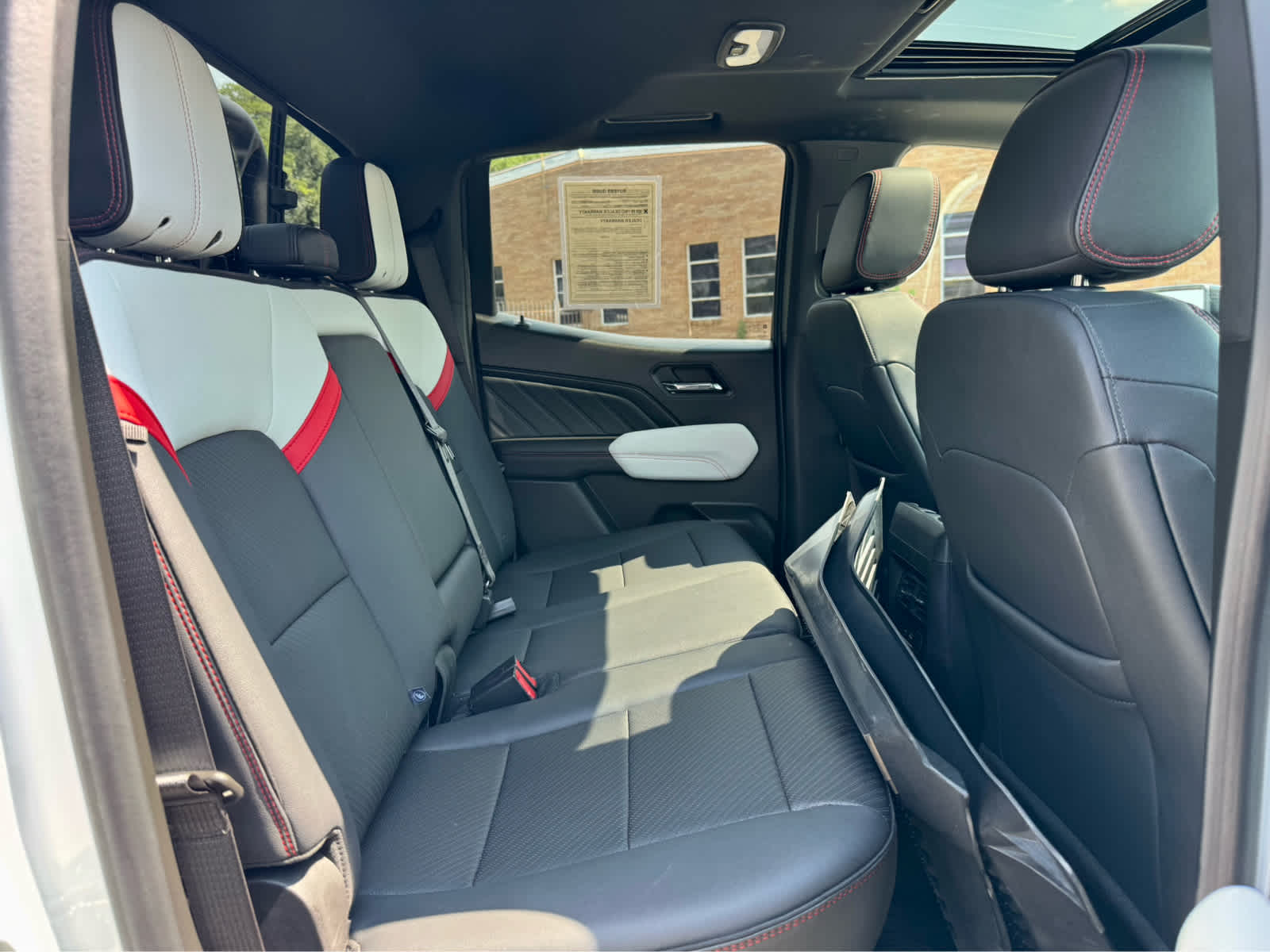 2024 Gmc Canyon AT4X photo 10