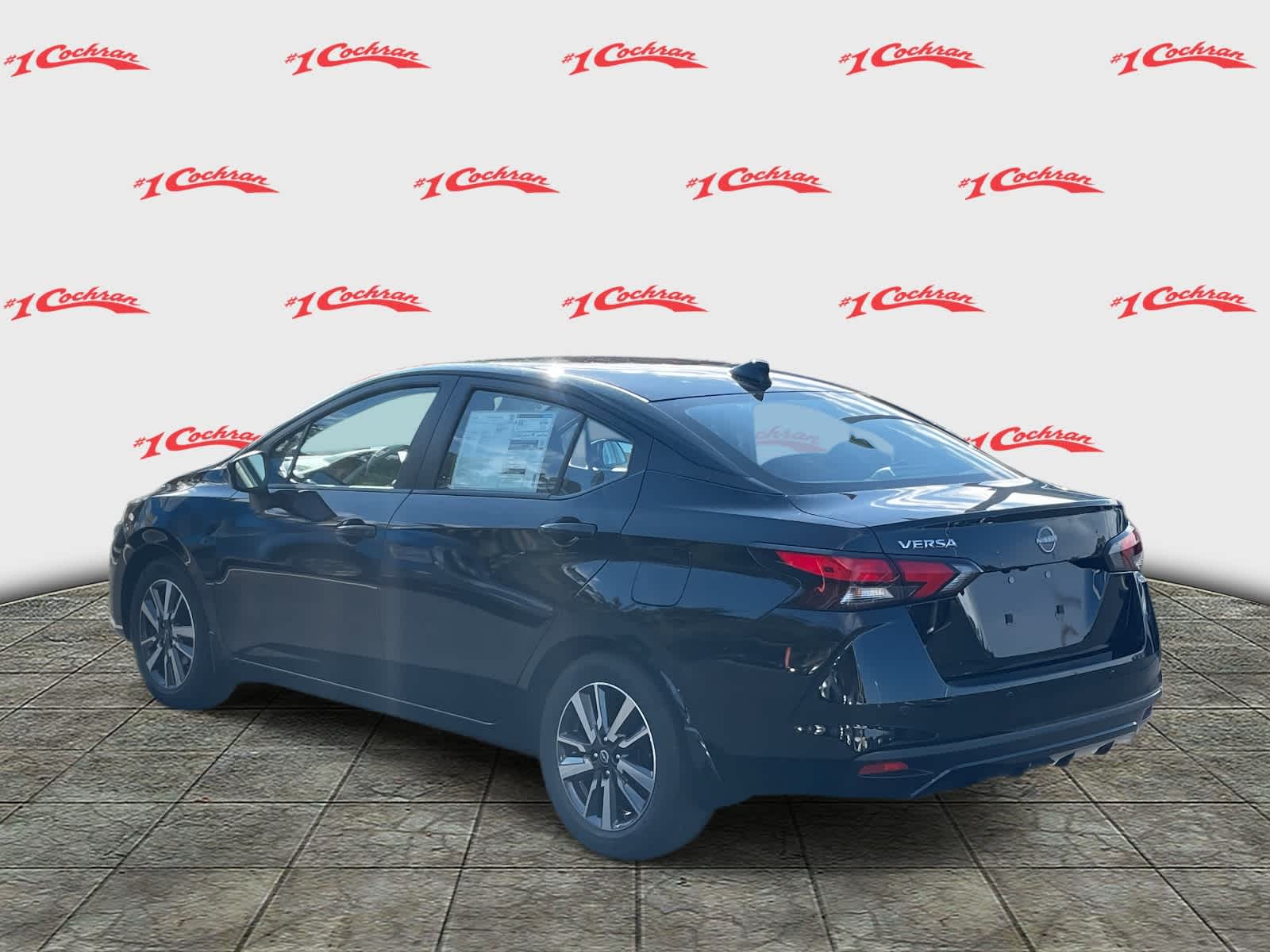 2025 Nissan Versa 1.6 SV photo 4