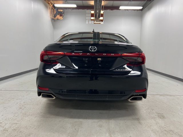 2021 Toyota Avalon Limited photo 2