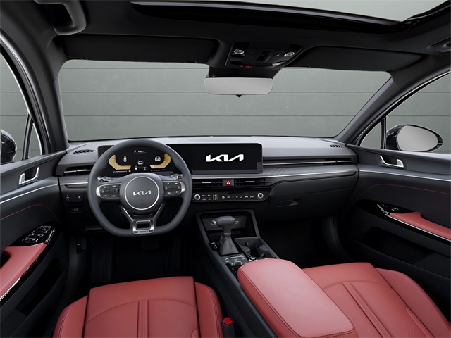 2025 Kia K5 GT-Line photo 8