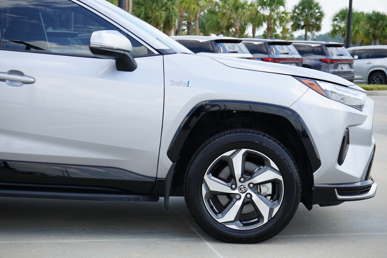 2023 Toyota RAV4 Prime SE photo 4