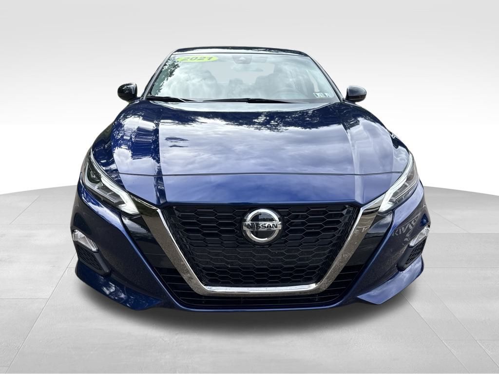 2021 Nissan Altima 2.5 SR photo 9