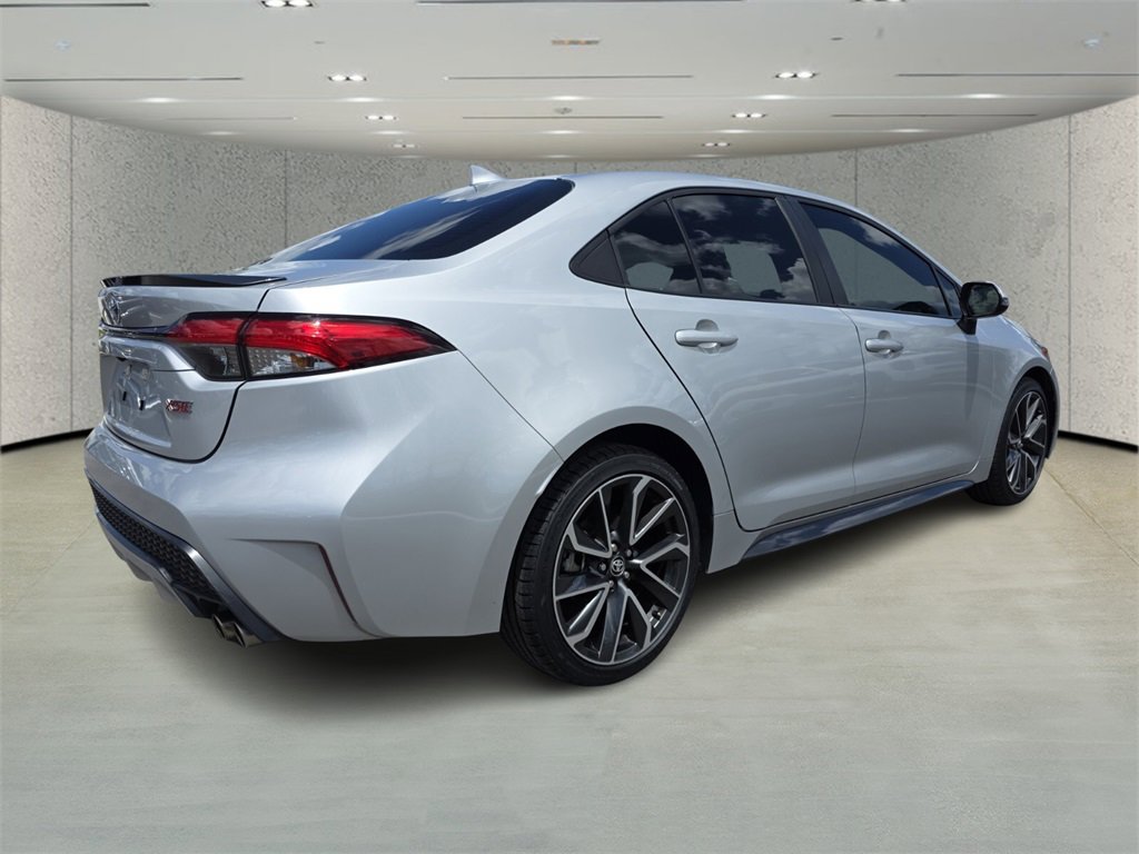 2022 Toyota Corolla XSE photo 3