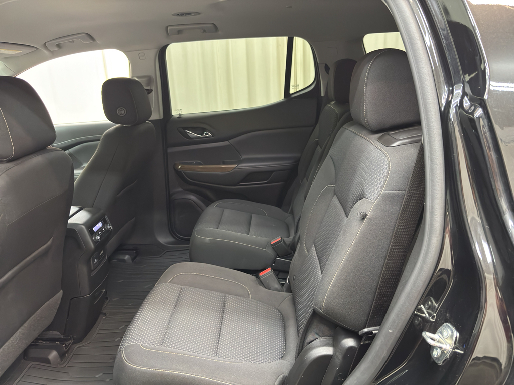 2023 Gmc Acadia SLE photo 20