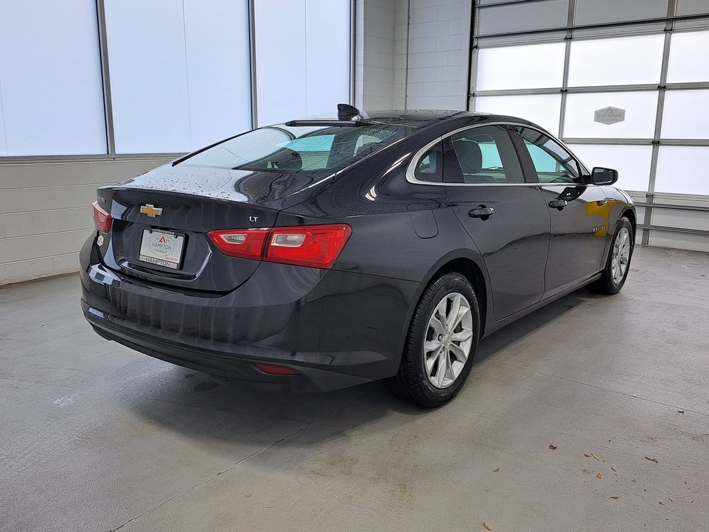 2023 Chevrolet Malibu 1LT photo 2