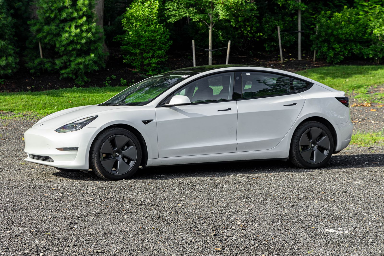 2021 Tesla Model 3 Long Range photo 3