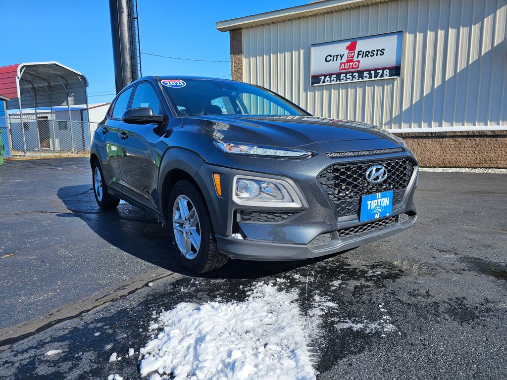 Used 2021 Hyundai Kona SE with VIN KM8K12AA9MU635382 for sale in Tipton, IN