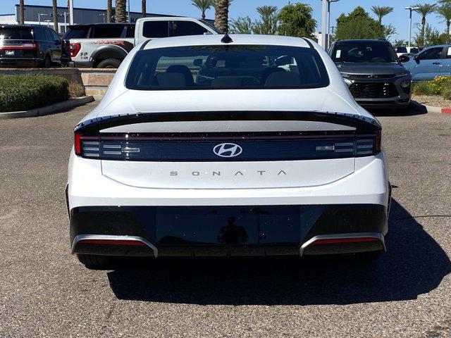 2026 Hyundai Sonata SEL Sport photo 4