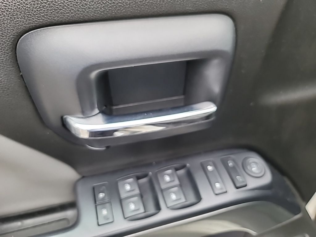 2015 Chevrolet Silverado 1500 LT photo 14