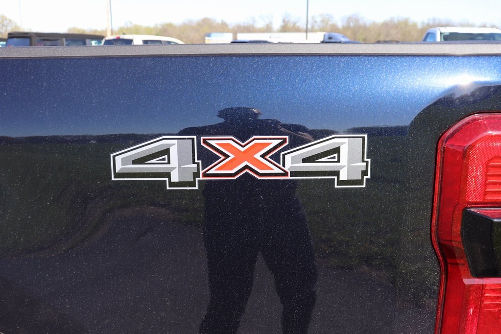 2025 Ford F-350 XLT photo 11