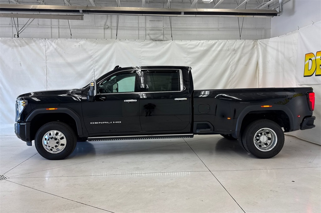 2024 Gmc Sierra 3500 HD Denali Ultimate photo 4