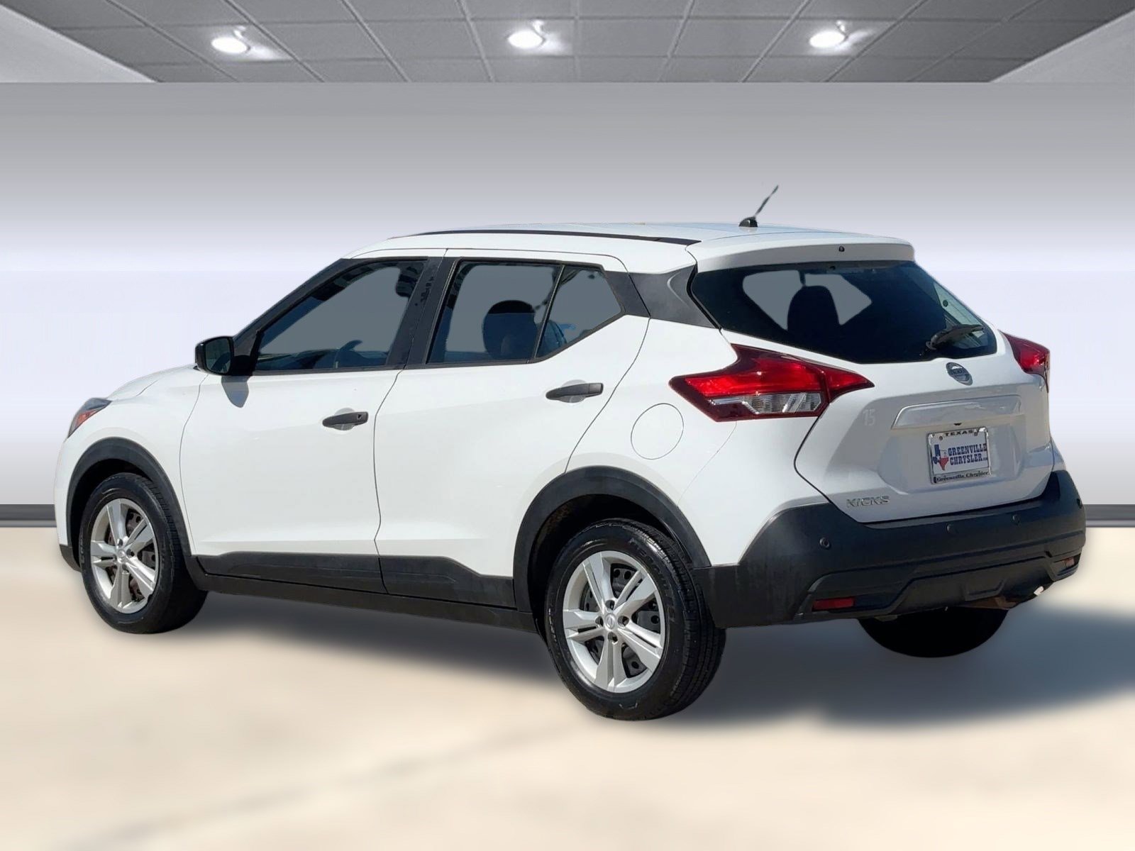 Used 2020 Nissan Kicks S with VIN 3N1CP5BV9LL574055 for sale in Greenville, TX