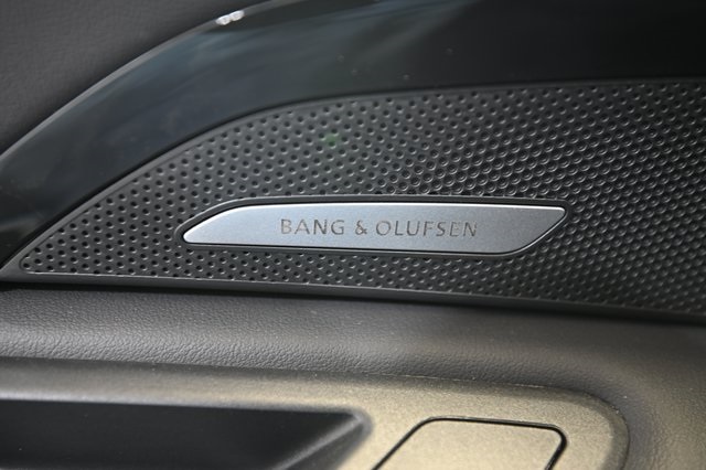 2025 Audi Q5 2.0T Premium Plus photo 16