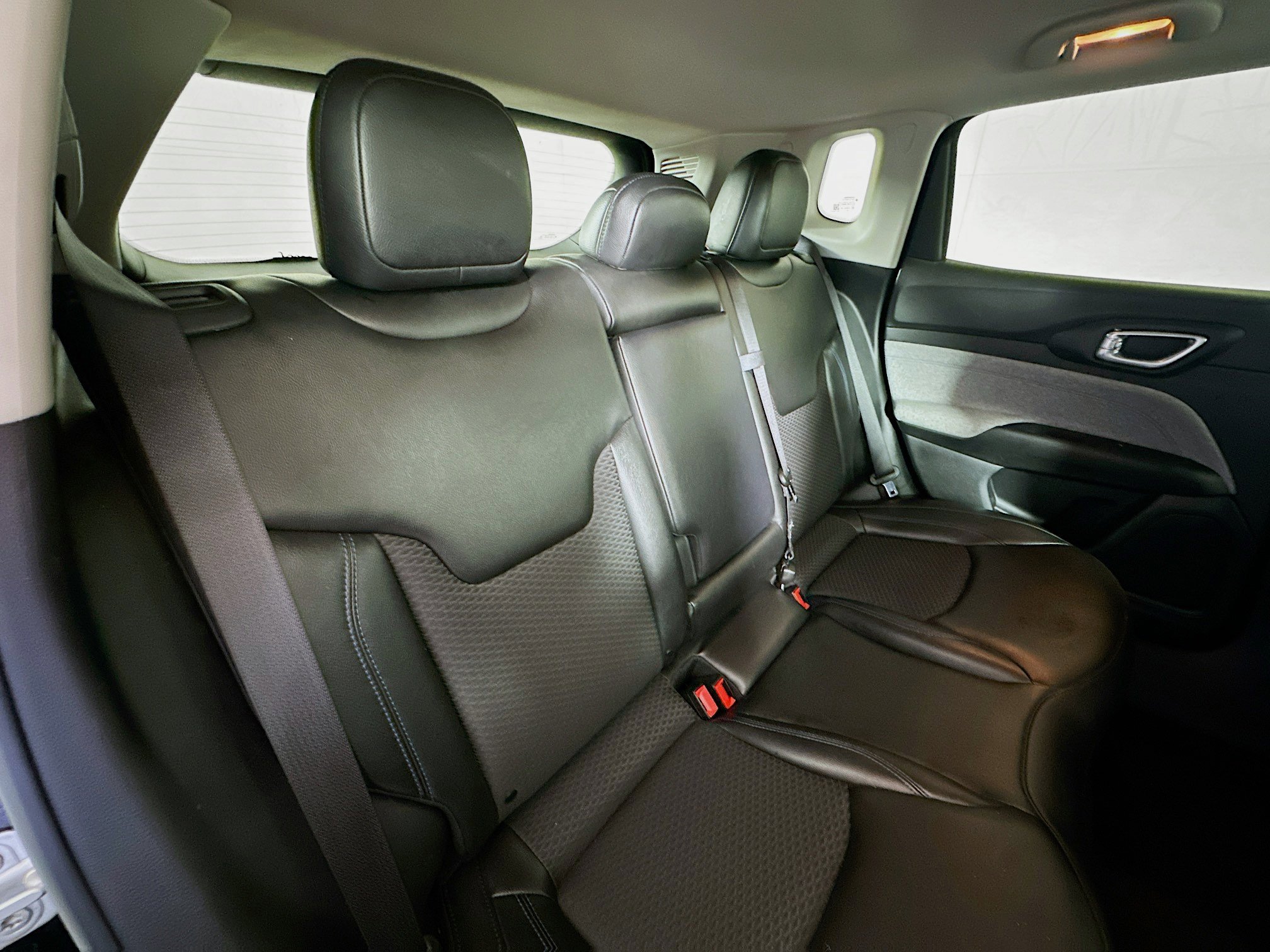 2022 Jeep Compass Latitude photo 23